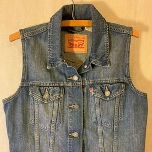 Levi’s Denim Vest Women’s Size Large